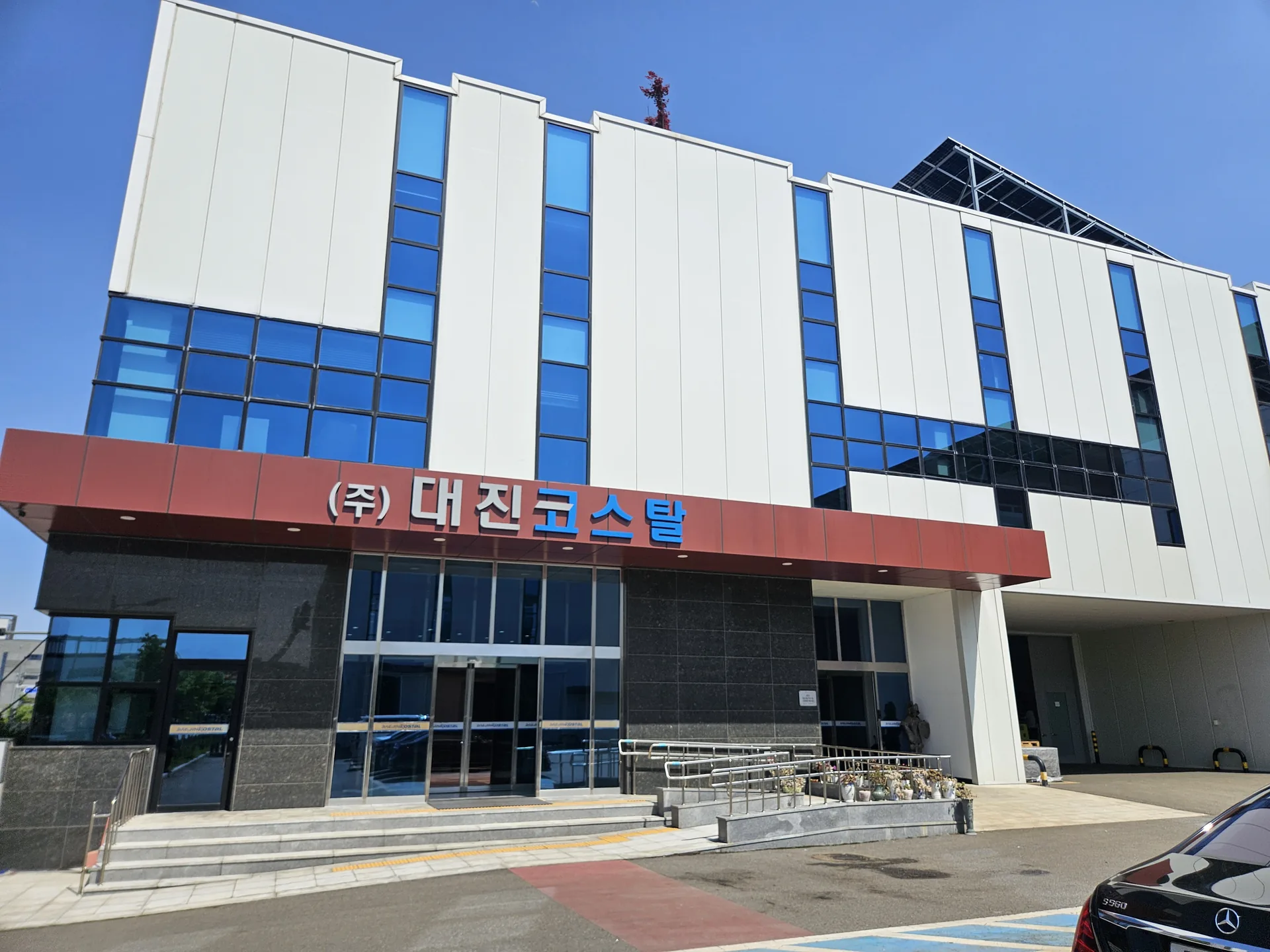상가건물 전면 통유리 청소